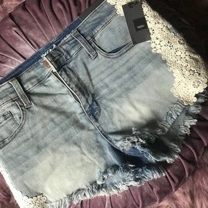 Embroidered shorts